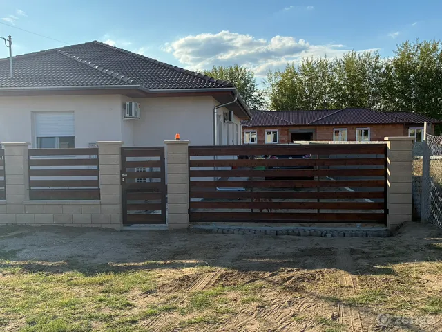 Eladó ház Ócsa, Csűrkert 87 nm