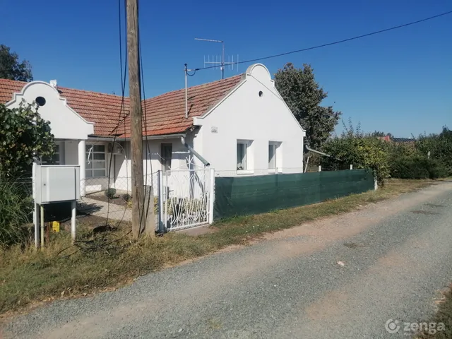Eladó ház Békéscsaba, Nagyrét 120 nm