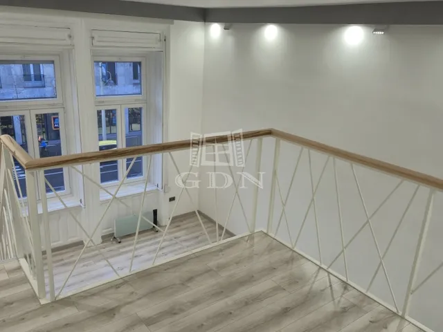 Eladó lakás Budapest VII. kerület, Belső-Erzsébetváros, Rákóczi út 20 nm