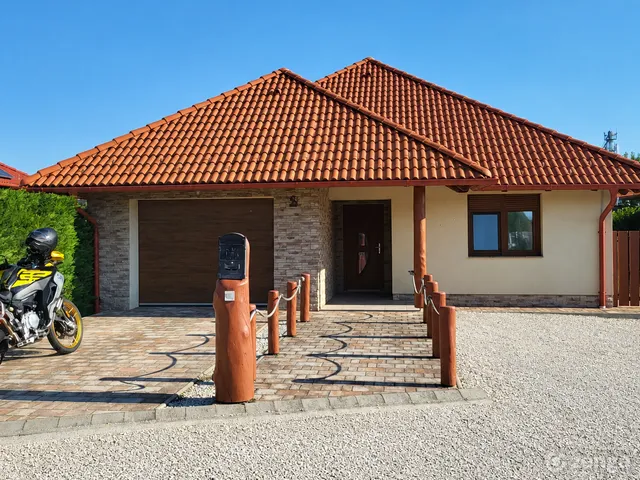 Kiadó ház Nagycenk 130 nm
