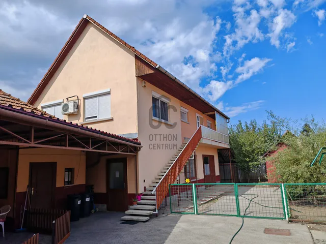 Eladó ház Vecsés 184 nm