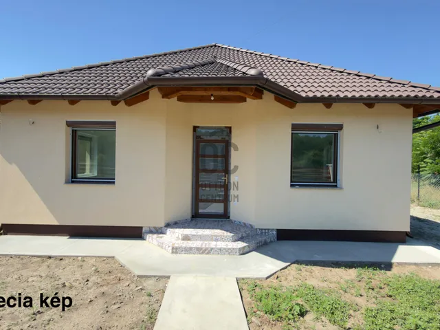 Eladó ház Nyáregyháza 93 nm