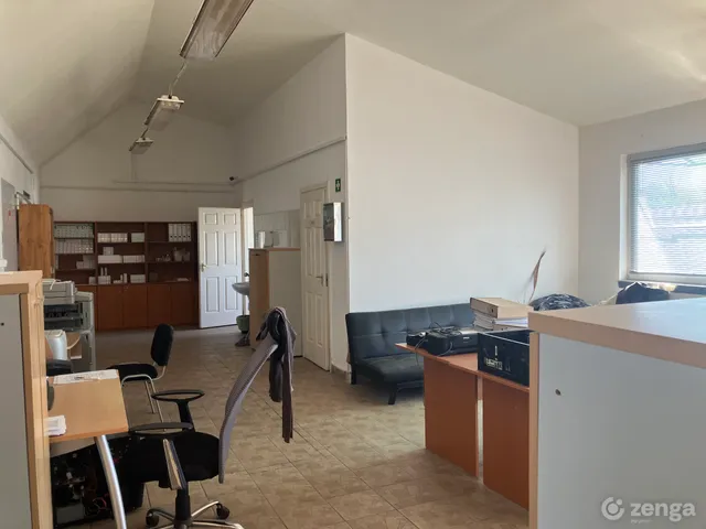 Kiadó kereskedelmi és ipari ingatlan Budapest XXI. kerület, Gyártelep 130 nm