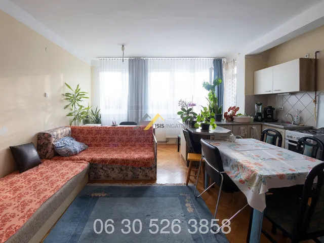 Eladó lakás Szombathely, Kámon 62 nm