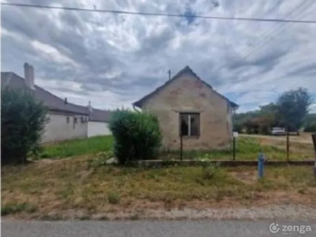 Eladó telek Nyékládháza, Radnóti utca 2. 549 nm