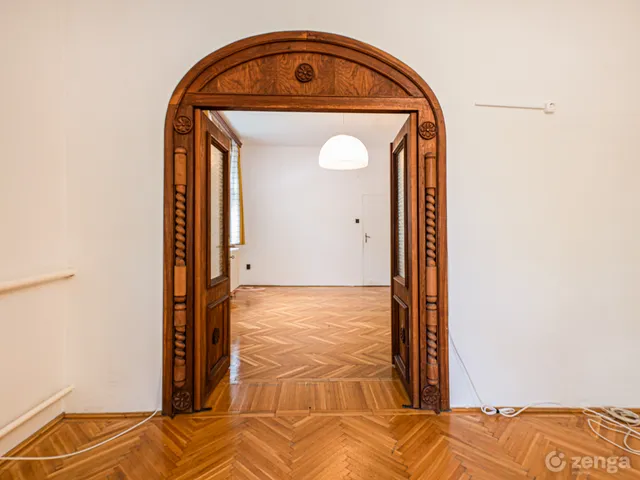 Eladó ház Győr, Nádorváros 240 nm