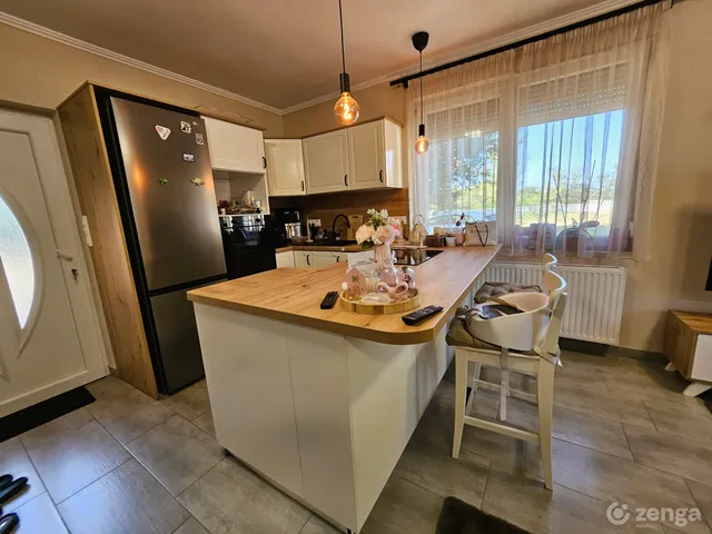 Eladó ház Kecskemét, Úrihegy 70 nm
