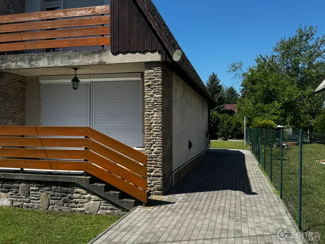 Eladó nyaraló Balatonfenyves 68 nm