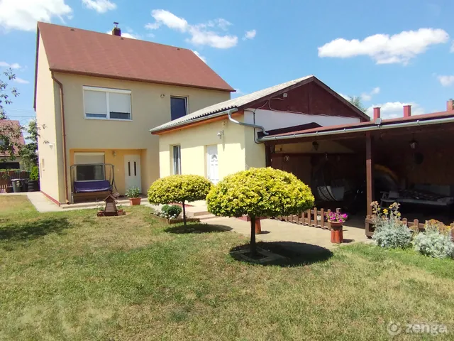 Eladó ház Székesfehérvár, Szárazrét 122 nm