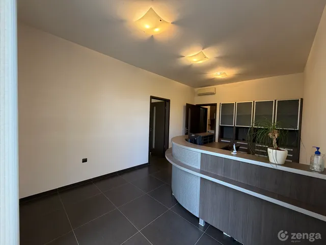 Kiadó kereskedelmi és ipari ingatlan Szeged, Újszeged, Fülemüle utca 34. 128 nm
