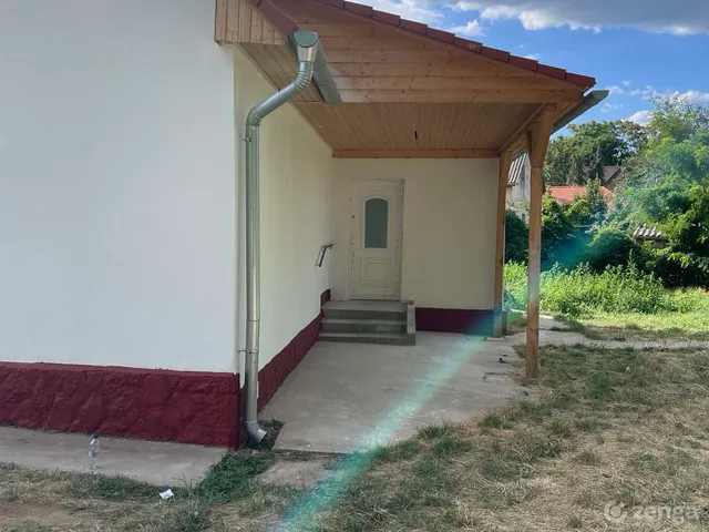Eladó ház Ordacsehi, 67 80 nm