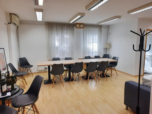 Kiadó kereskedelmi és ipari ingatlan Budapest XIII. kerület, Angyalföld, Szekszárdi utca 89 nm