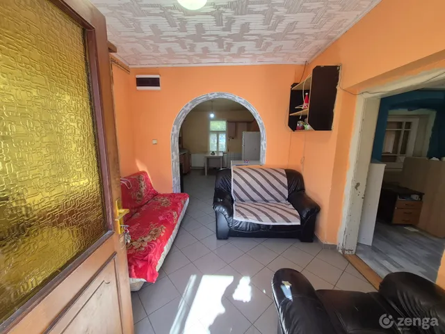 Eladó ház Gige 75 nm