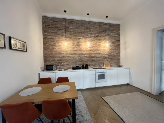 Kiadó lakás Budapest VI. kerület, Diplomatanegyed, Benczúr utca 1 57 nm