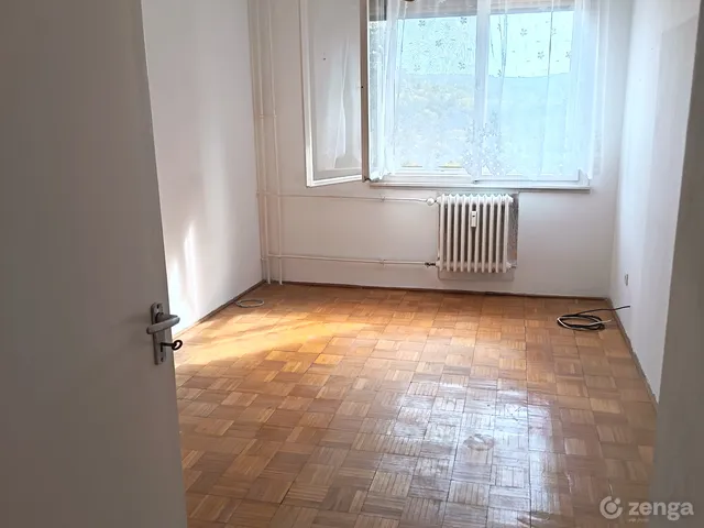 Eladó lakás Komló, Szilvás 55 nm