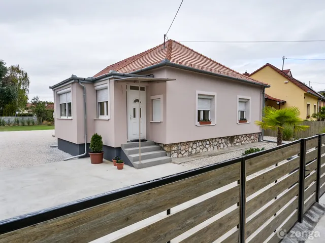 Eladó ház Siklós 105 nm