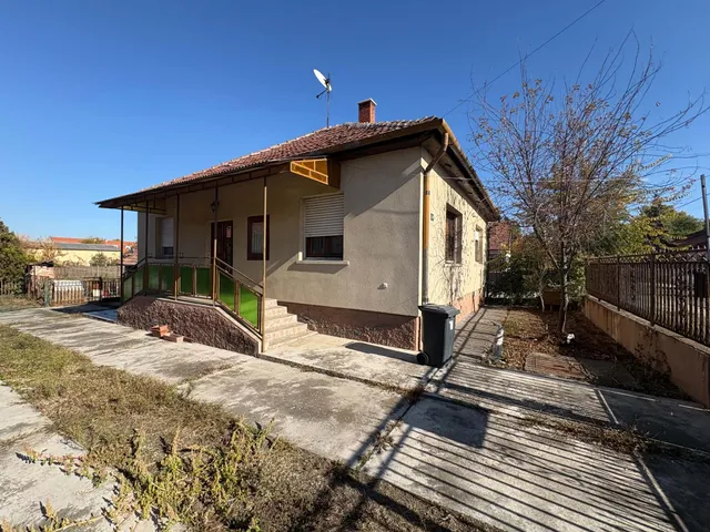 Eladó ház Dabas, Városközpont 78 nm