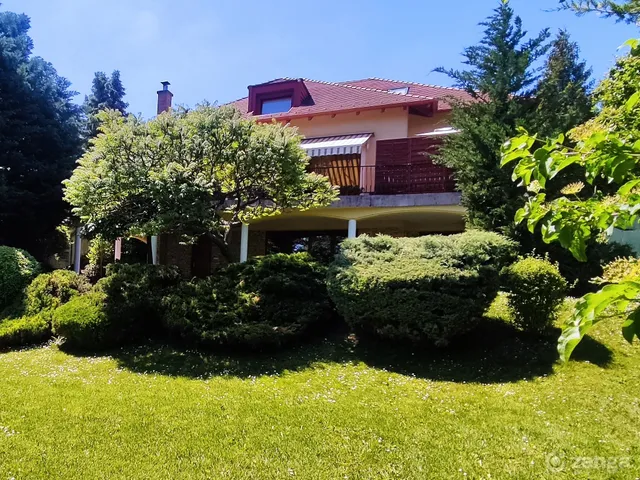 Eladó ház Pomáz, Orlovác 382 nm