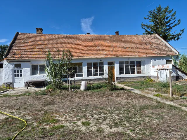 Eladó ház Takácsi 120 nm