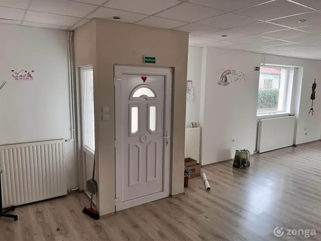 Kiadó kereskedelmi és ipari ingatlan Miskolc, Csabai kapu, Soltész Nagy Kálmán utca 145sz 120 nm