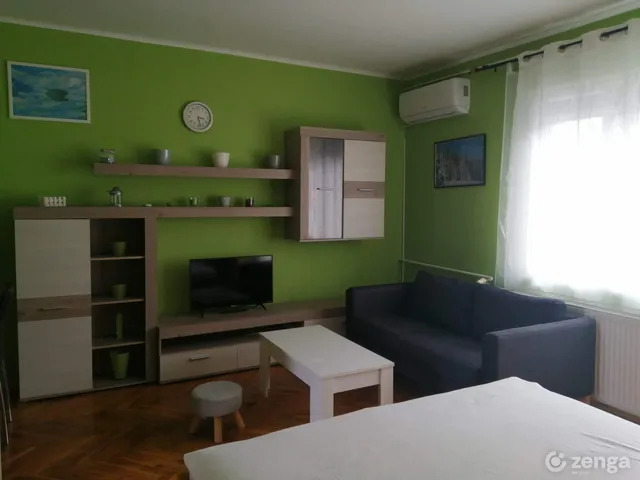 Kiadó lakás Pécs, Belváros 34 nm