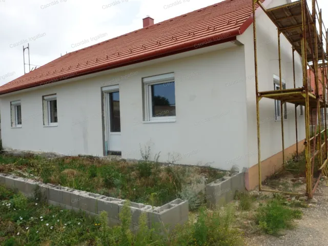 Eladó ház Hajmáskér 125 nm