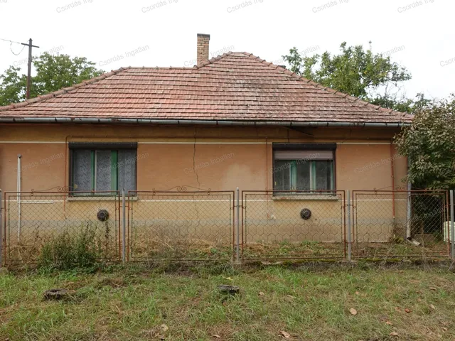 Eladó ház Szabadhidvég 69 nm