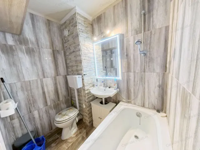 Eladó lakás Várpalota, Jókai utca 42 nm