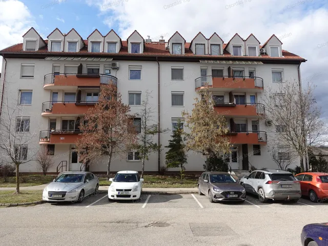 Eladó lakás Várpalota 37 nm