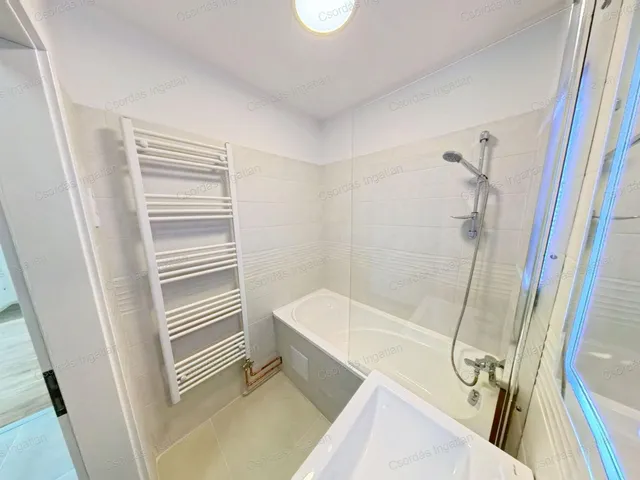 Eladó lakás Veszprém, Jutasi úti lakótelep 54 nm