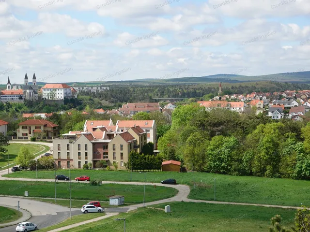 Eladó lakás Veszprém, Jutasi úti lakótelep 44 nm