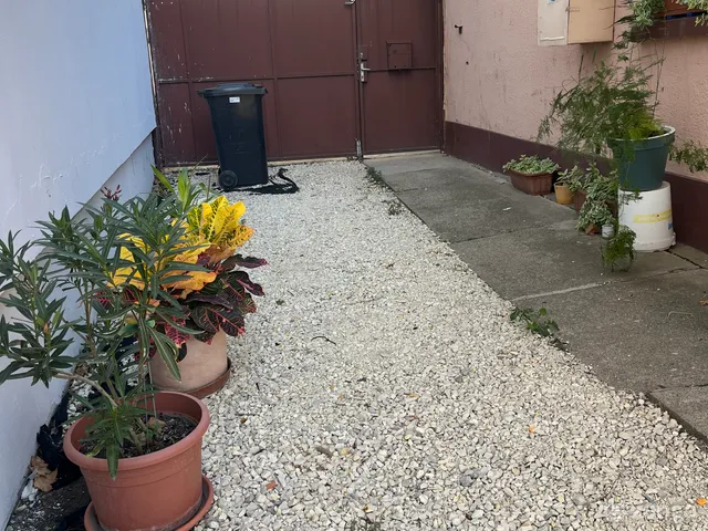 Eladó ház Szolnok, Pozsonyi út 61 nm