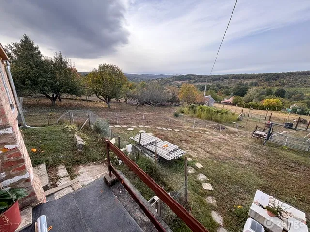 Eladó telek Komló, Béketelep, Határ tető 2000 nm