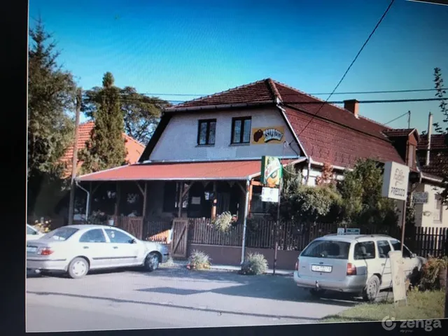 Eladó ház Poroszló 400 nm