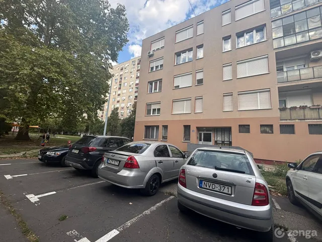 Eladó lakás Tatabánya, Újváros, Köztársaság útja 45. 38 nm