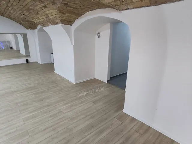 Eladó kereskedelmi és ipari ingatlan Budapest VI. kerület 91 nm