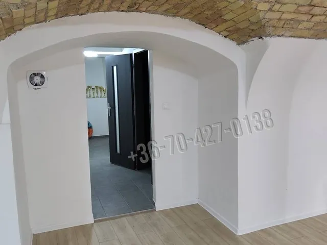 Eladó kereskedelmi és ipari ingatlan Budapest VI. kerület 91 nm