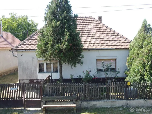 Eladó ház Alsóberecki 116 nm