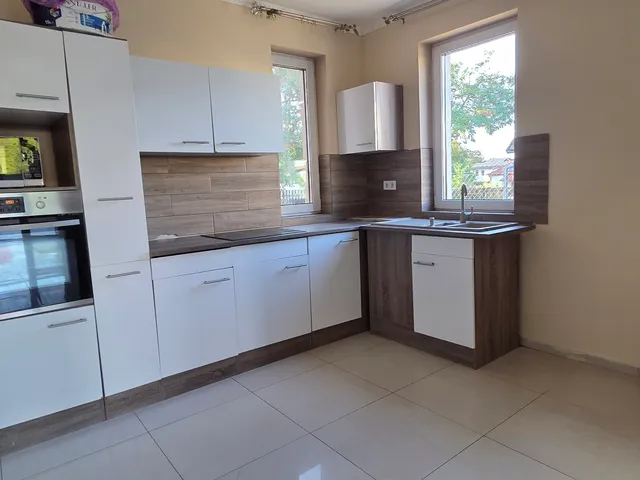 Kiadó ház Dunakeszi 140 nm