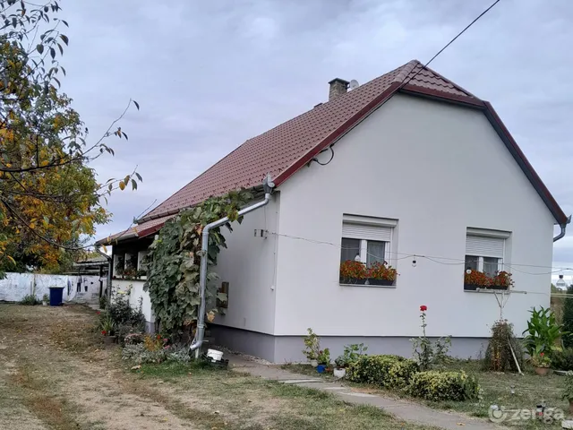 Eladó ház Gégény 62 nm