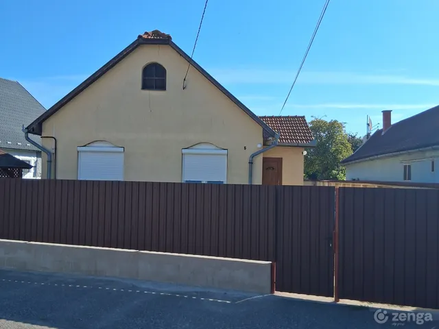 Eladó ház Debrecen, Nagysándor-telep 67 nm