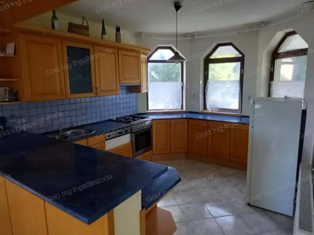 Eladó ház Székesfehérvár 224 nm