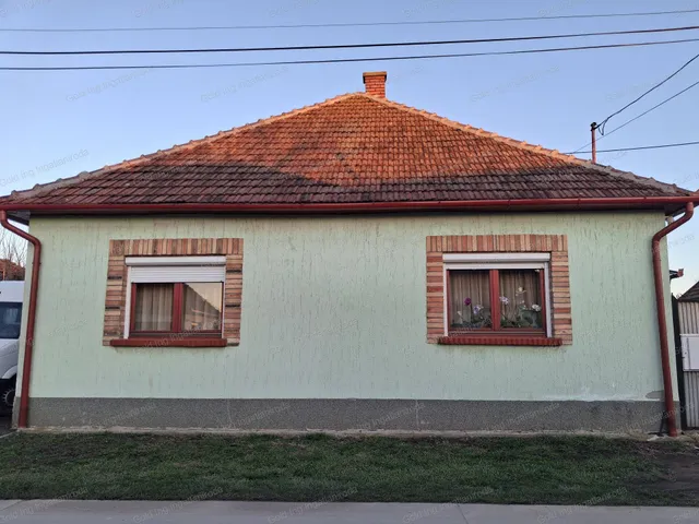 Eladó ház Elek 110 nm