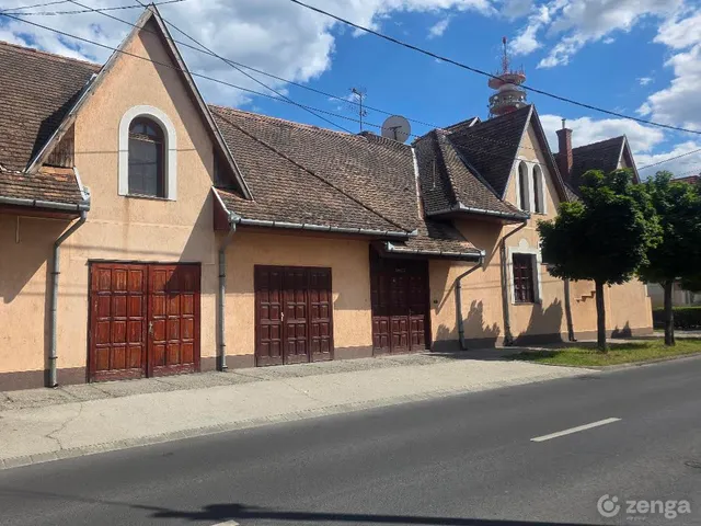 Eladó ház Cegléd 361 nm