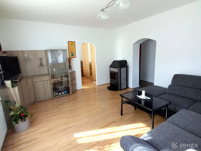 Eladó ház Budapest III. kerület, Csillaghegy 189 nm