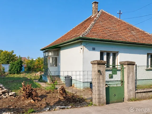 Eladó ház Veszprém, Újtelep 62 nm
