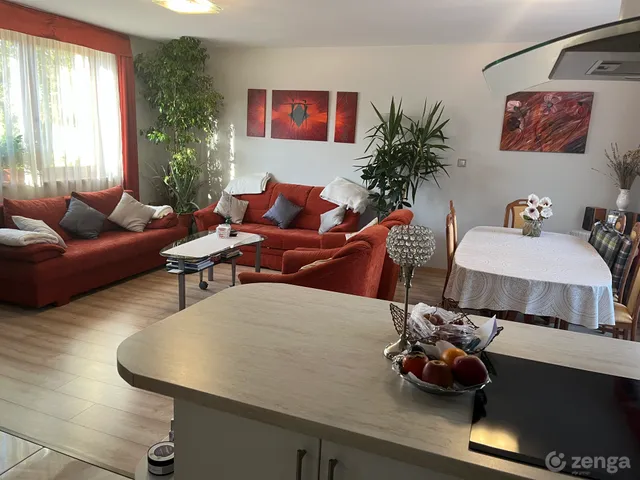 Eladó ház Kecskemét, Máriaváros 110 nm