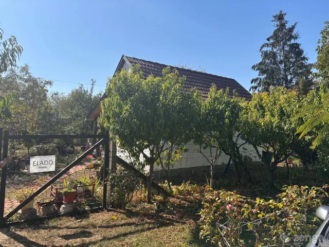 Eladó telek Pécs, Kovácstelep 554 nm
