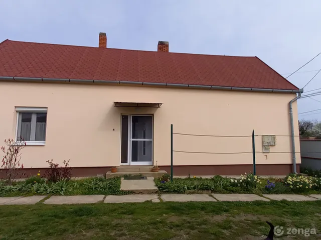 Eladó ház Zákányfalu 75 nm