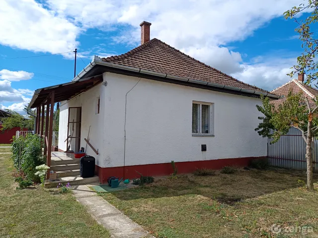 Eladó ház Kisar 64 nm